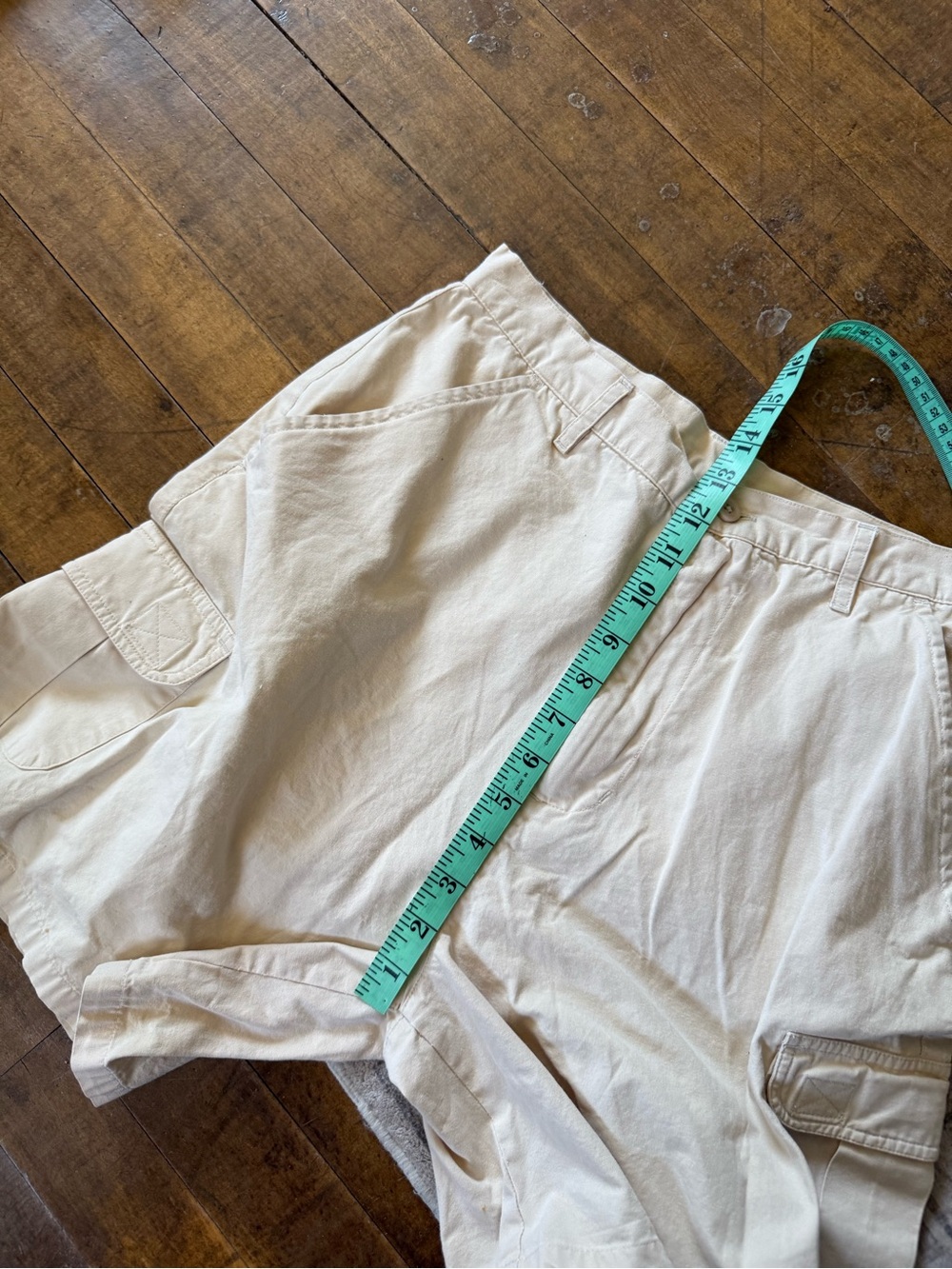 Vintage cargo shorts - Picture 10 of 12